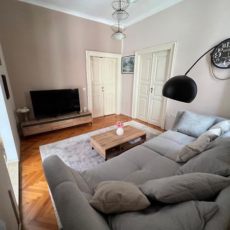 Apartman Sandra Pula Buitenkant foto
