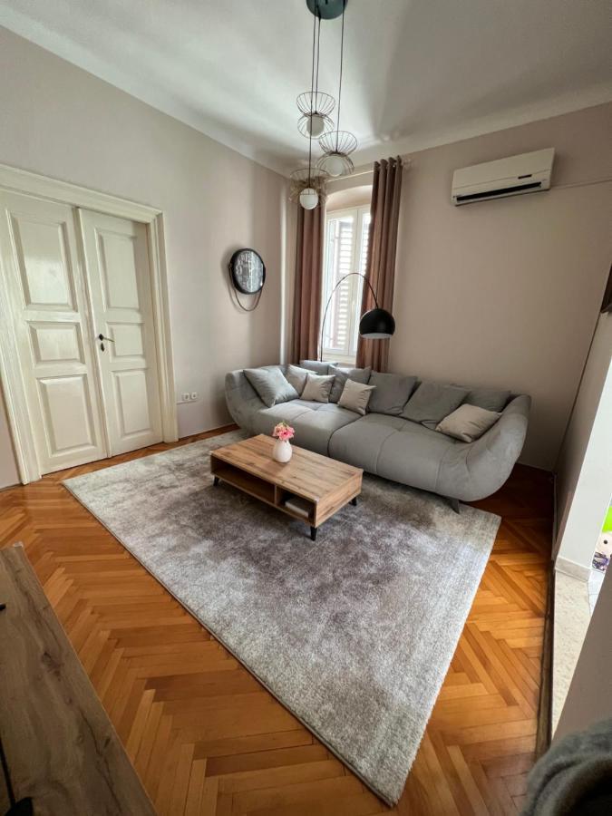 Apartman Sandra Pula Buitenkant foto