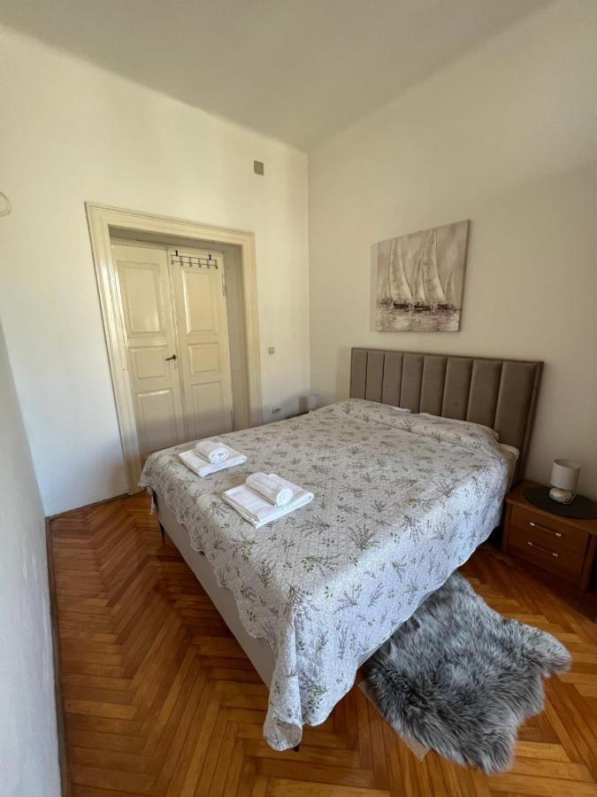 Apartman Sandra Pula Buitenkant foto